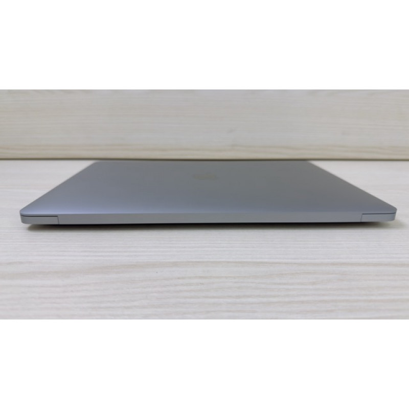MacBook Air 2020 Space  M1 8/256